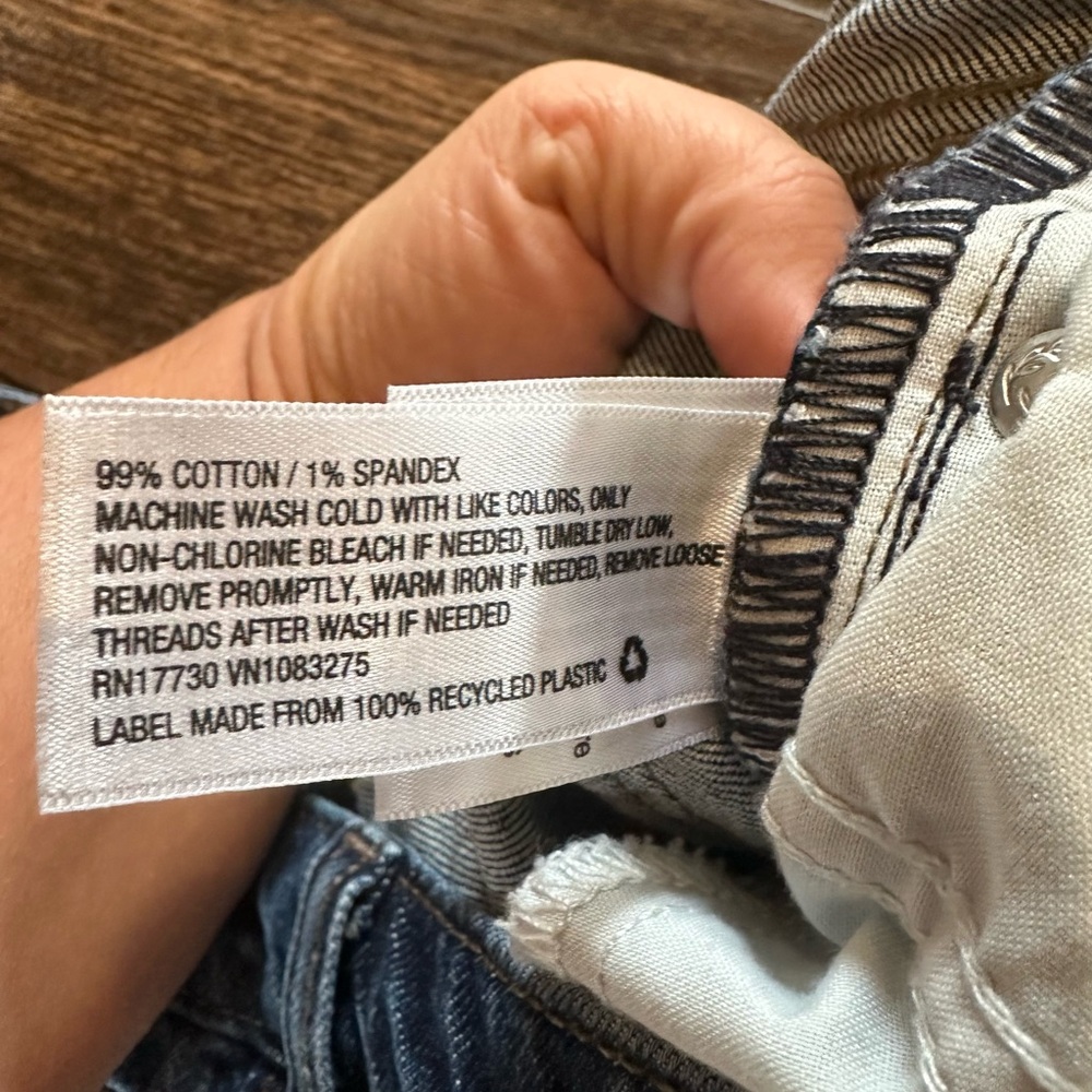 Universal Thread Dark Blue Jean Shorts - Picture 3 of 6